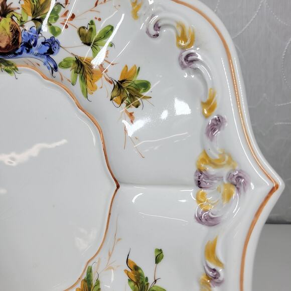 Vintage Italian Serving Platter Scallop Raised 13" White Floral Serving Plate - Picture 11 of 16